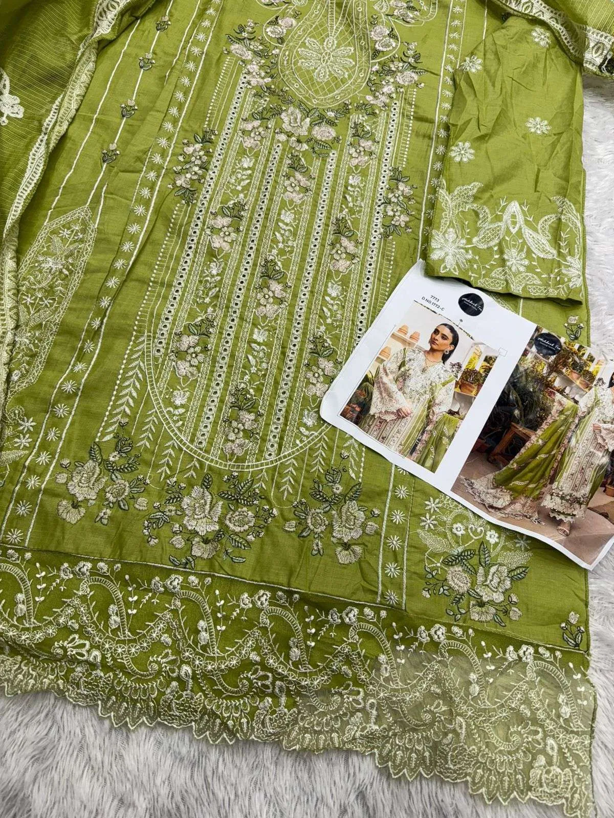 Mehboob Tex Design No – 1772