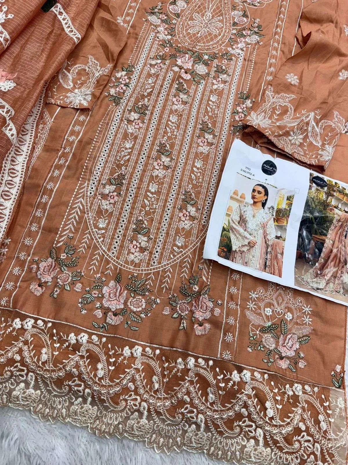 Mehboob Tex Design No – 1772