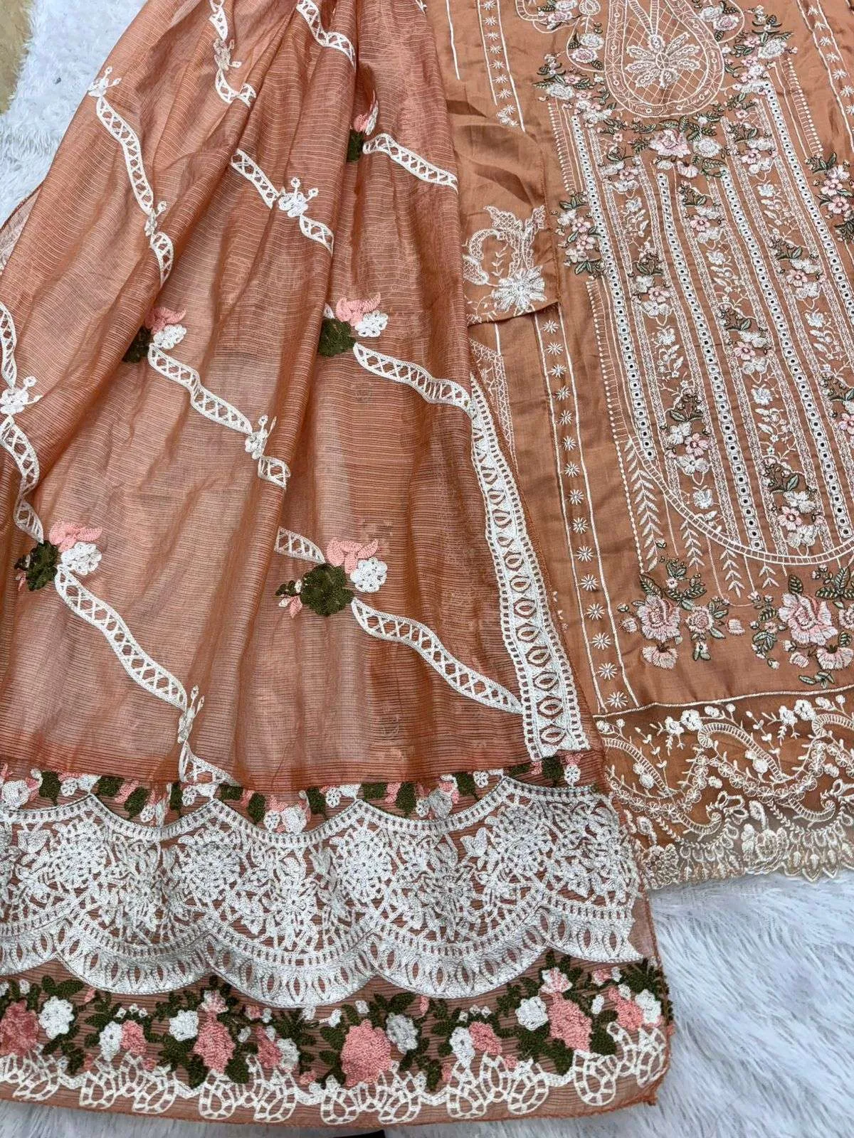 Mehboob Tex Design No – 1772