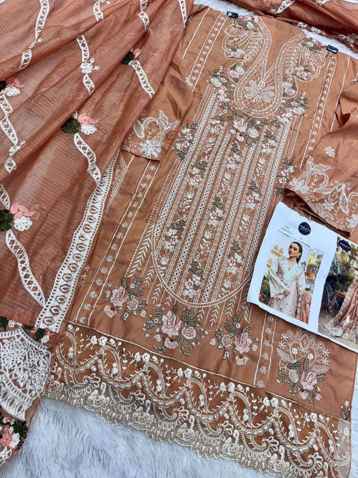 Mehboob Tex Design No – 1772