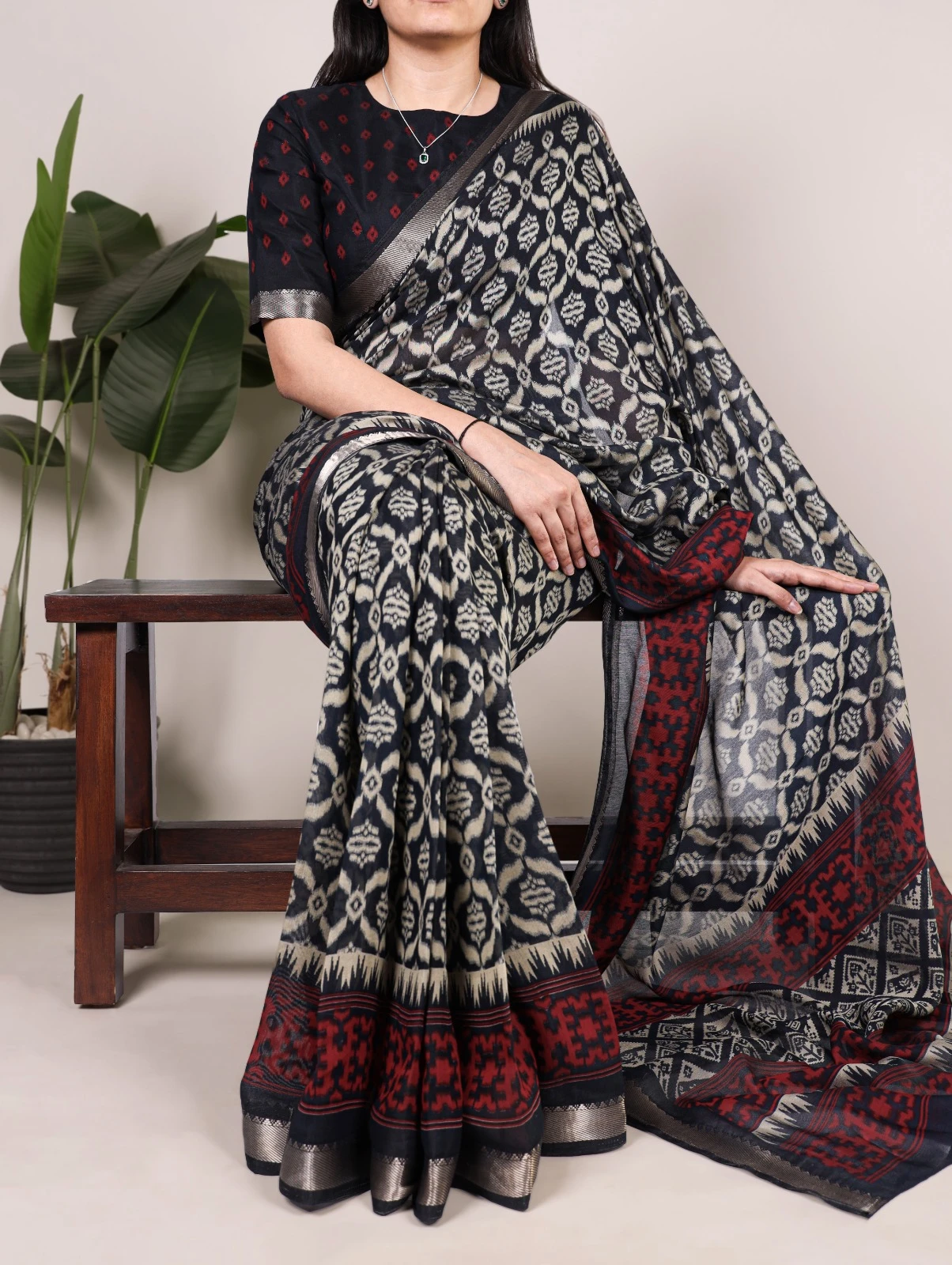 Taraa L 7020 Viscose Chanderi Zari Border Daily Wear Saree Collection - Image 3