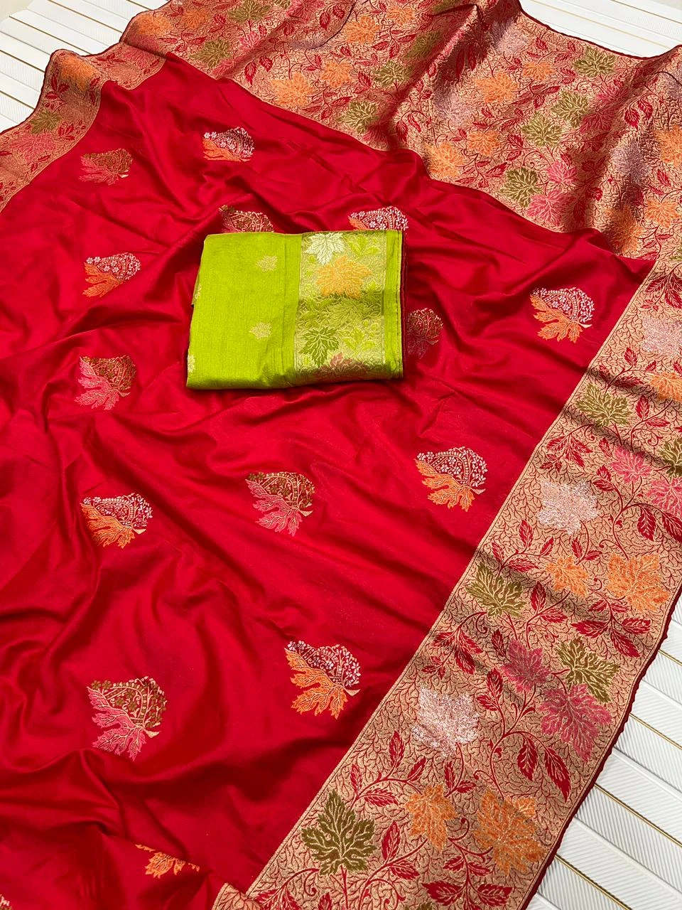 Kc 205 Dola Silk Zari Weaving Saree Collection