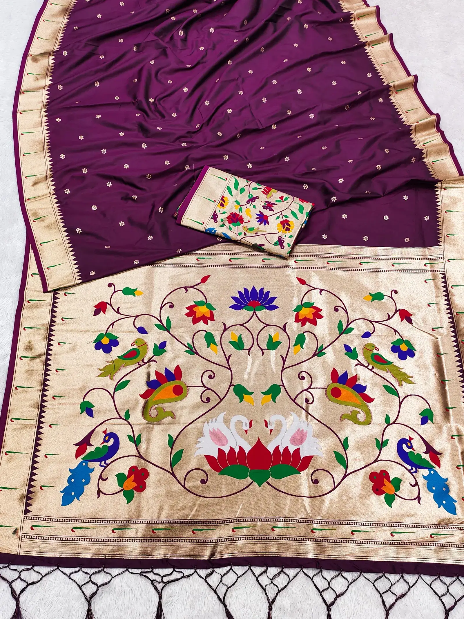 Mb 149 Paithani Silk Golden Zari Embellished Saree Collection