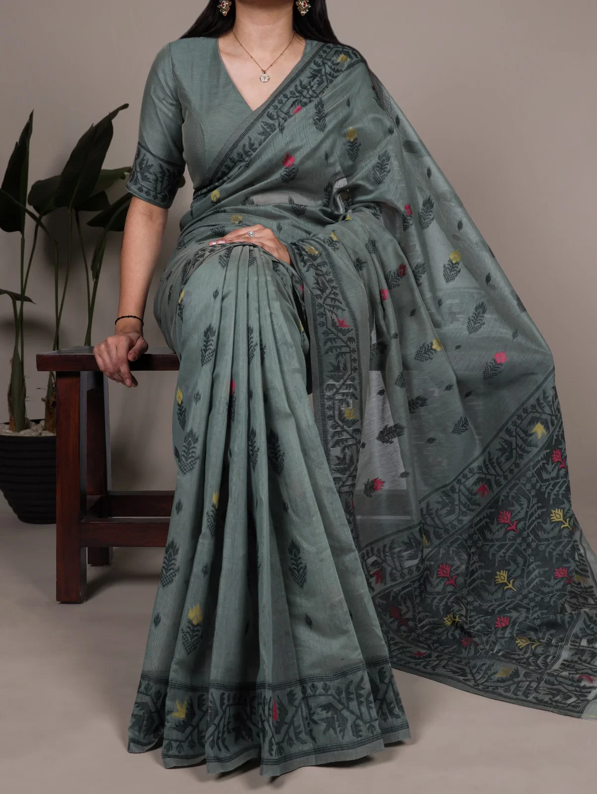 Taraa L 7415 Poly Cotton Thread Weaving Saree Collection - Image 2